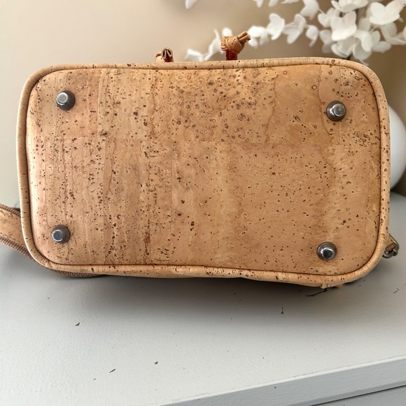 NWT Natural CORK Two-tone Backpack Made in Portugal - Picture 5 of 16